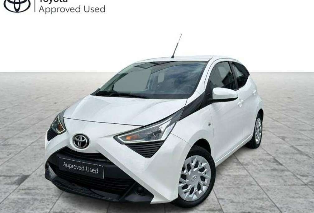 Toyota x-play2