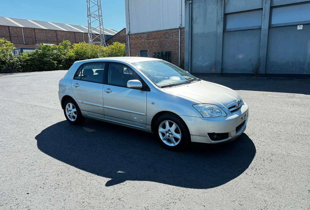 Toyota 2.0 D-4d AIRCO DIGITAL JANTE ALUMINIUM Sol
