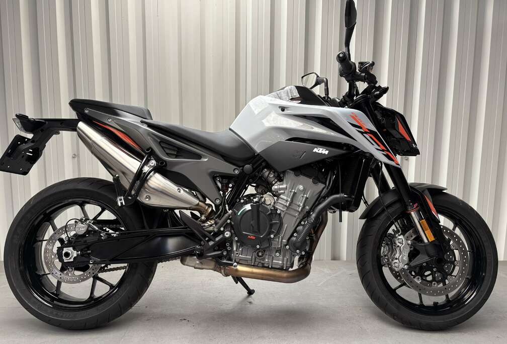 KTM DUKE 790 NIEUW*** garantie ***