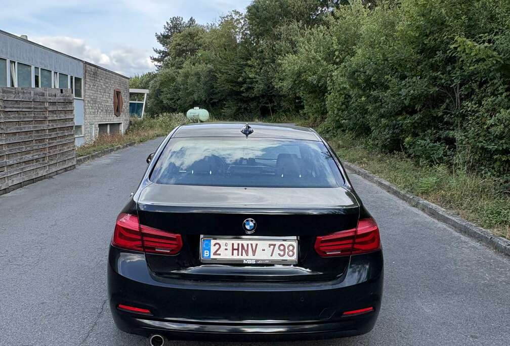 BMW 318i