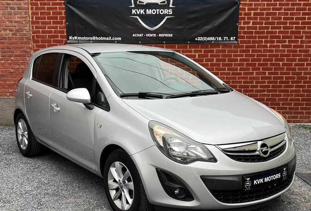 Opel Corsa 1.2i Airco // Cruise // Navi // Gar 1an