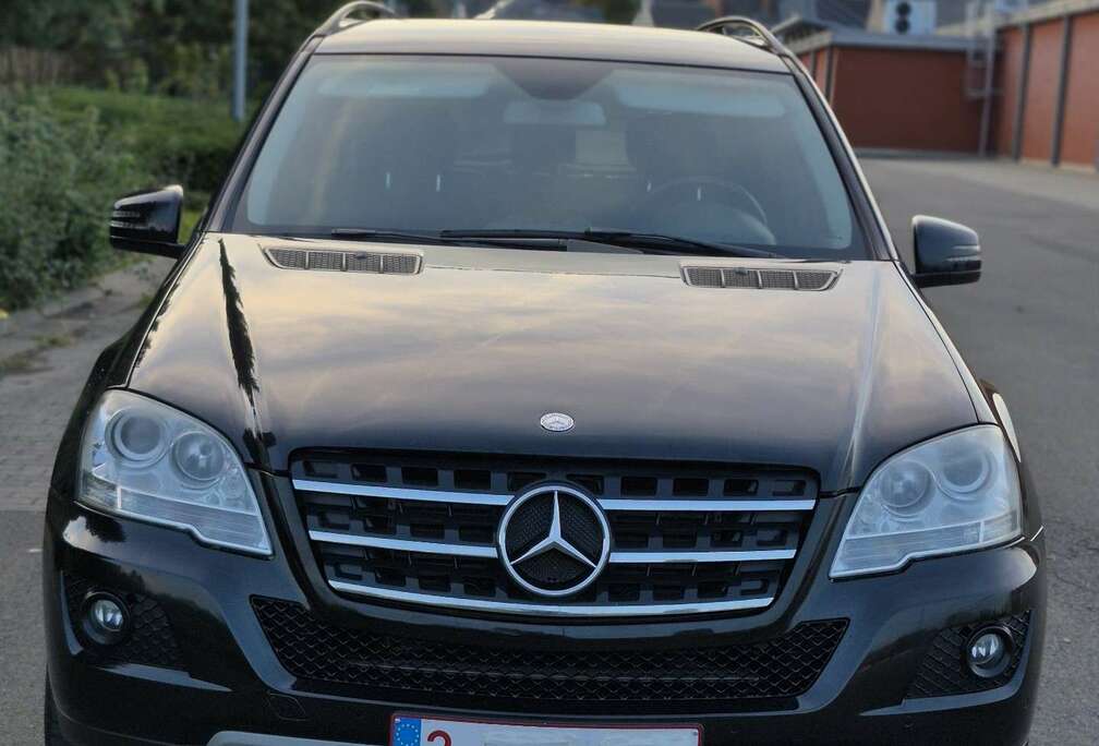 Mercedes-Benz Mercedes-Benz ML 300