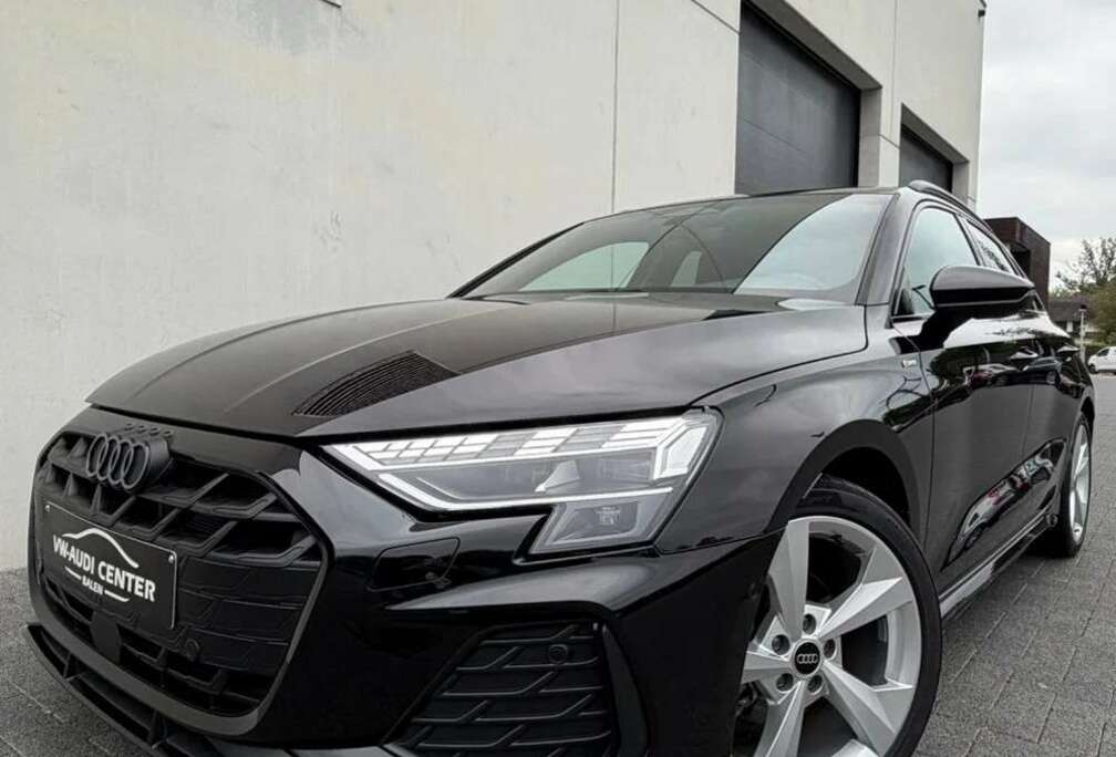 Audi SPORTBACK 30TFSI 116PK ZWART - NAVIGATIE - S-LINE