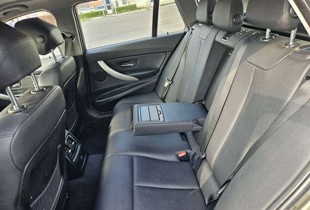 BMW 218d xDrive Active Tourer Sport Line