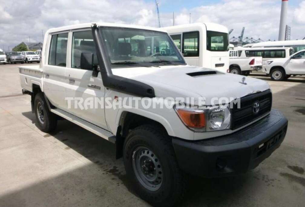 Toyota VDJ V8 79 DOUBLE CABIN  - EXPORT OUT EU TROPICAL V