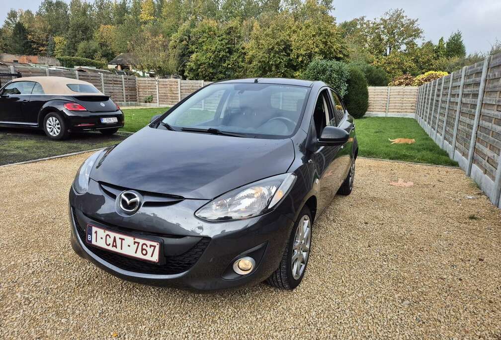 Mazda 1.3i Active prête à immatriculé