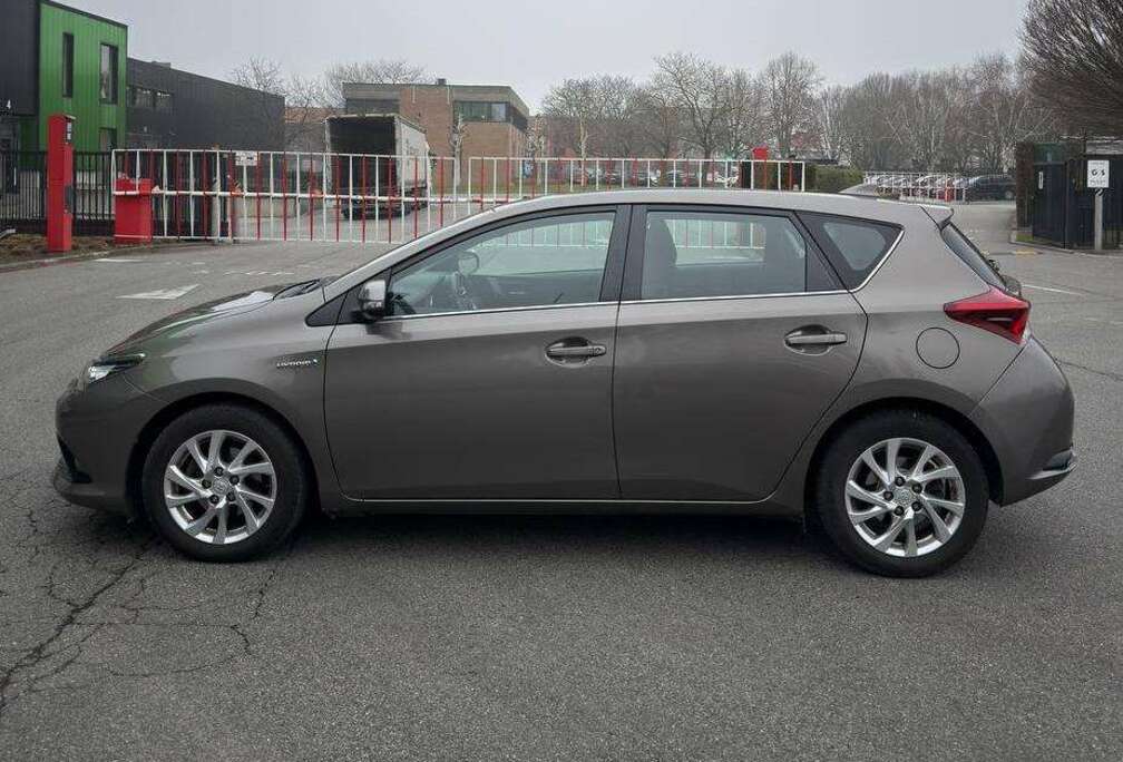 Toyota Auris HEV 1.8i HSD Comfort