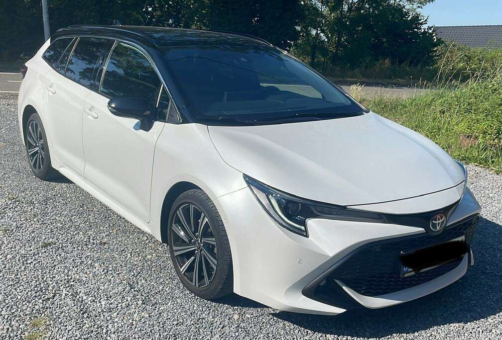 Toyota TS 1.8 Hybrid Style e-CVT GPF