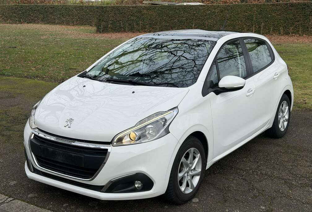Peugeot Peugeot 208 benzine 2016 l airco l pano