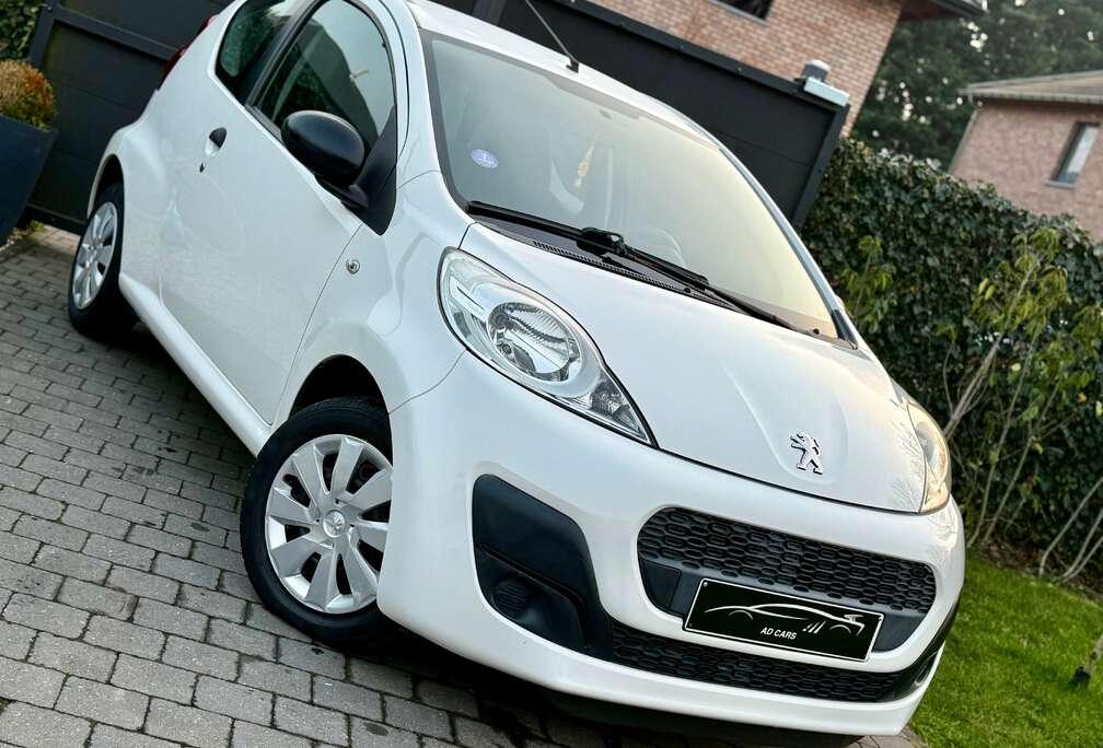 Peugeot 1.0i  43.000 KM  ÉTAT NEUF  * CAR PASS * USB