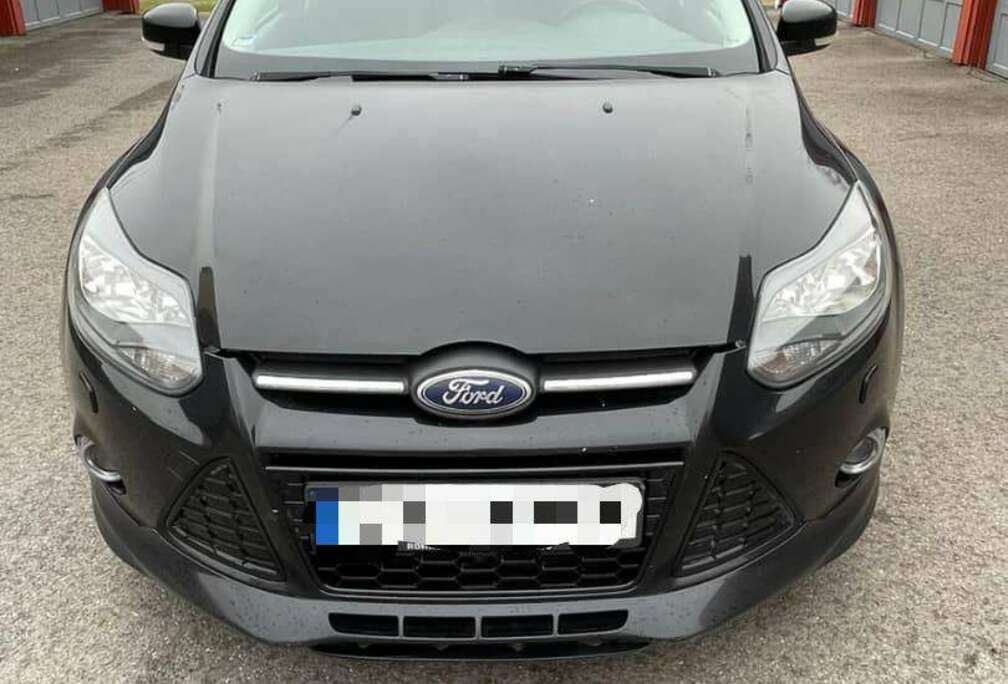 Ford Focus 1.0 EcoBoost Champions Edition