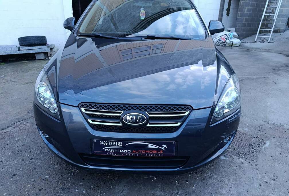 Kia Cee\'d 1.6 CRDi Sport ISG EcoDynamics DPF