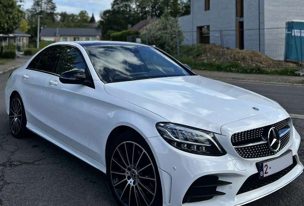 Mercedes-Benz de 9G-TRONIC AMG Line