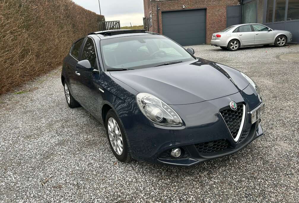 Alfa Romeo Giulietta 1.6 JTDm/ GARANTIE 12MOIS/ CARPASS/ CT