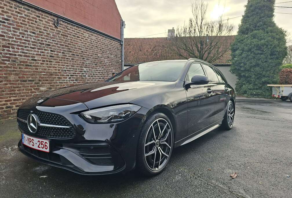 Mercedes-Benz C 200 4Matic T 9G-TRONIC AMG Line