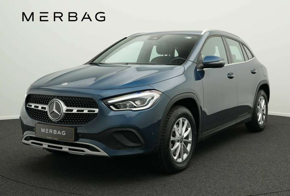 Mercedes-Benz GLA 180 d Style AHK+LED+Kamera+EasyPack Navi/Klima