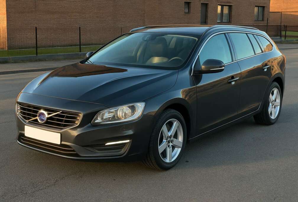 Volvo D5 Twin Engine Geartronic Momentum