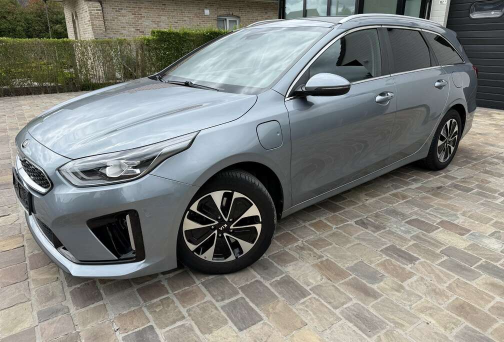 Kia Plug-inn 1.6 GDi  Business Line DCT