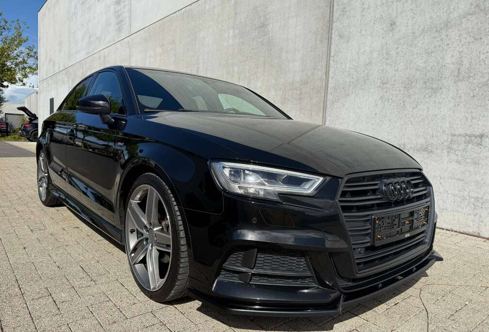 Audi A3 1.5 TFSI **S-Line**