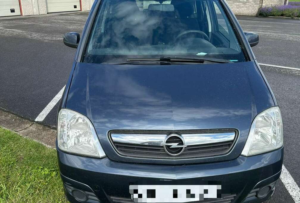 Opel 1.6i Cosmo Easytronic