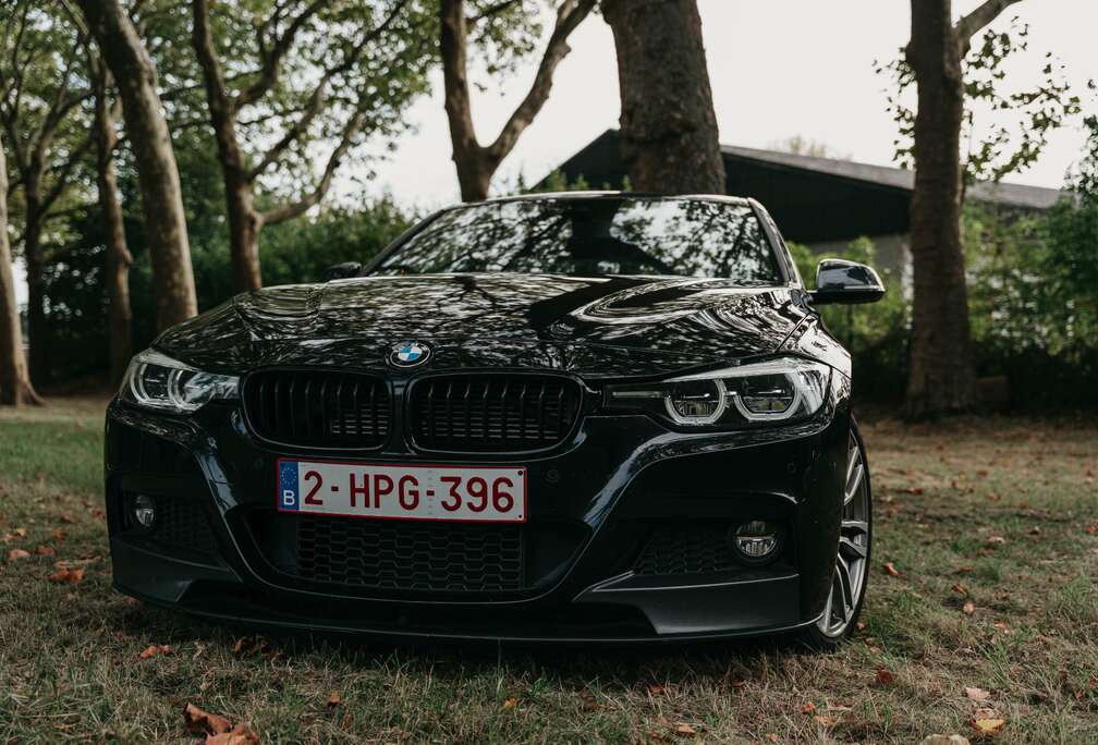 BMW 330e