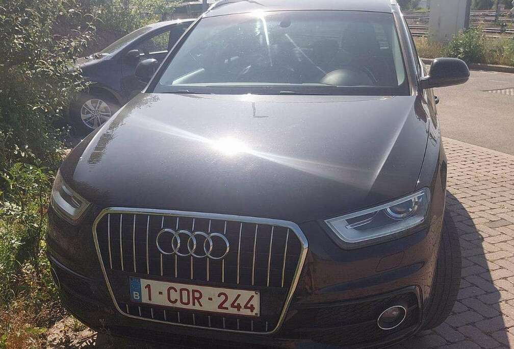 Audi Q3 2.0 TDi S line