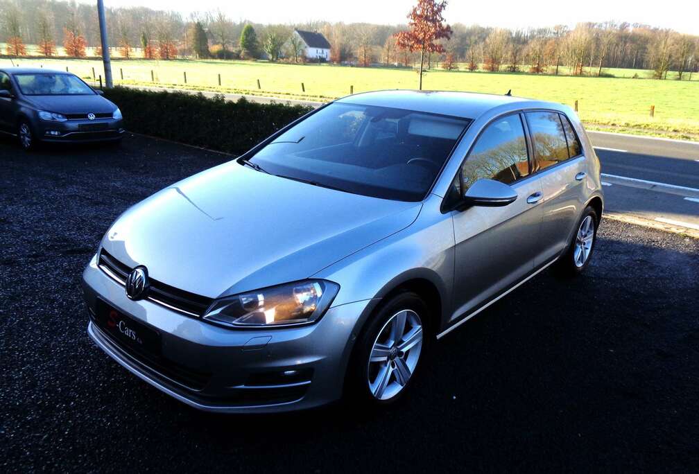Volkswagen Golf 1.2 TSI / Zetelverwarming/Sensoren /Garantie