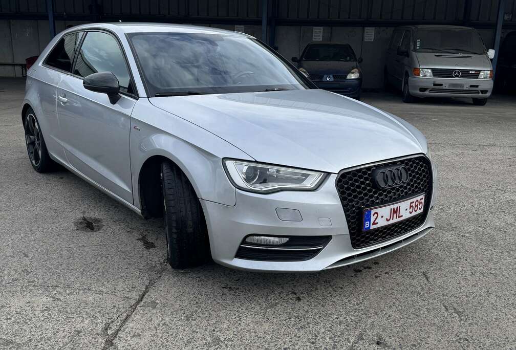 Audi 2.0 TDi Ambition S line tronic