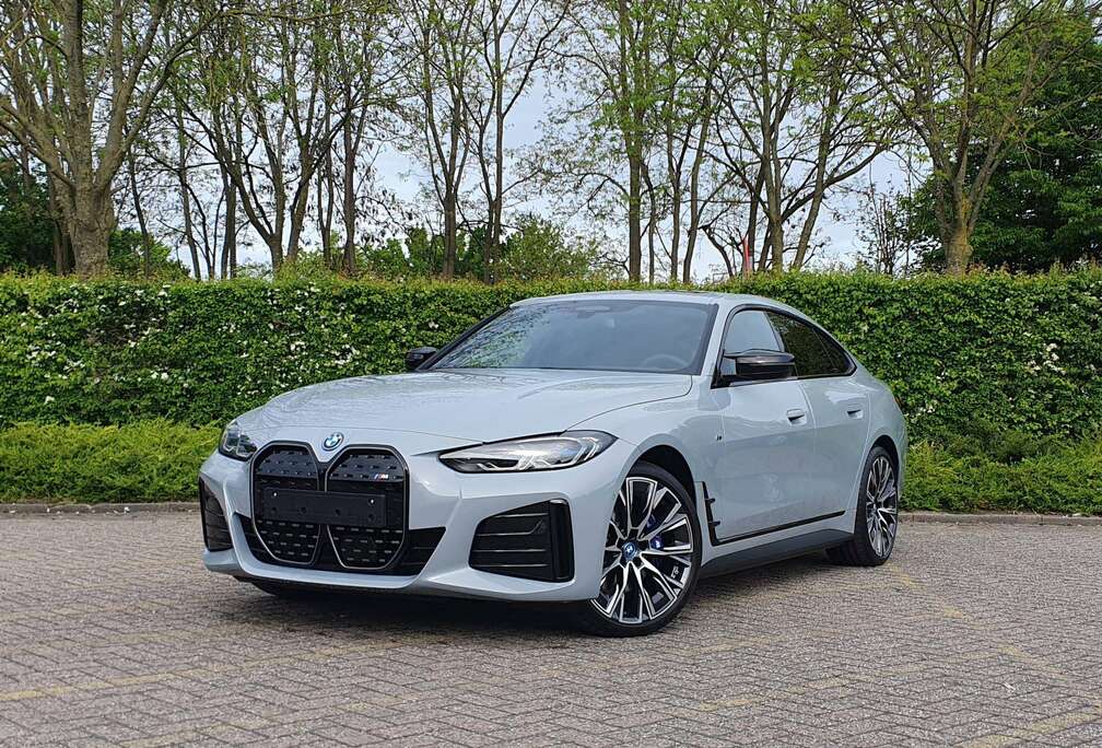 BMW M50 xDrive 544pk 83kWh M-Sport - individual - Laser lights - Pano - trekhaak - SOH 99,2%