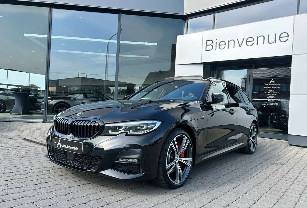 BMW Touring 330e xDRIVE PHEV PACK M *GARANTIE*1ER PROP*TOIT OUV*HARMAN*