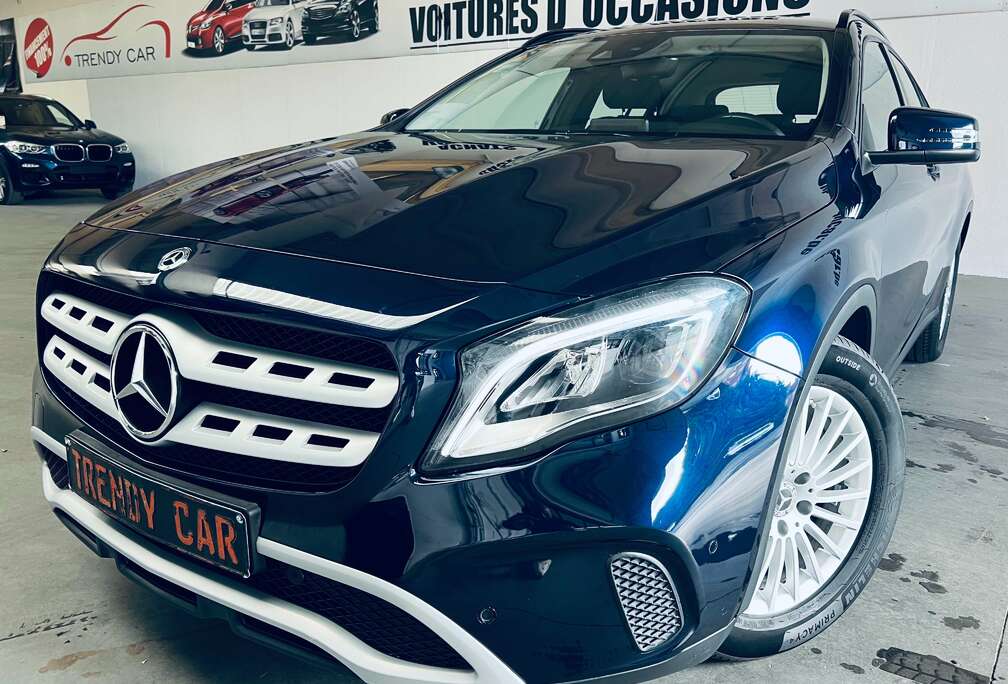Mercedes-Benz AUTOMATIC+ESSENCE+NAVI+CAMERA+CARNET+GARANTIE