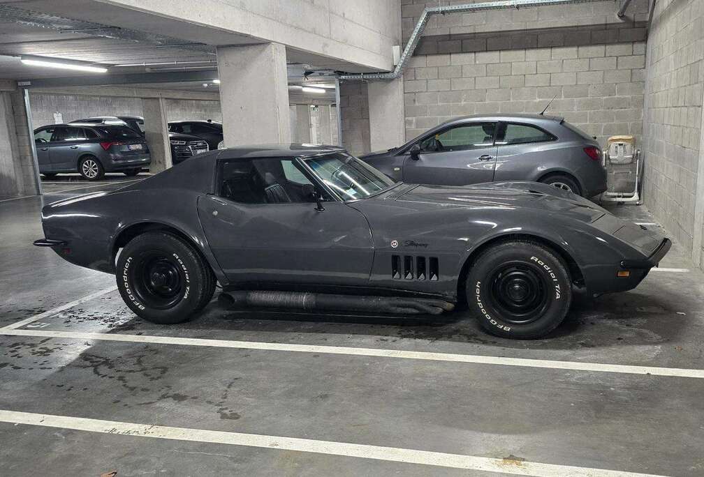 Corvette STINGRAY