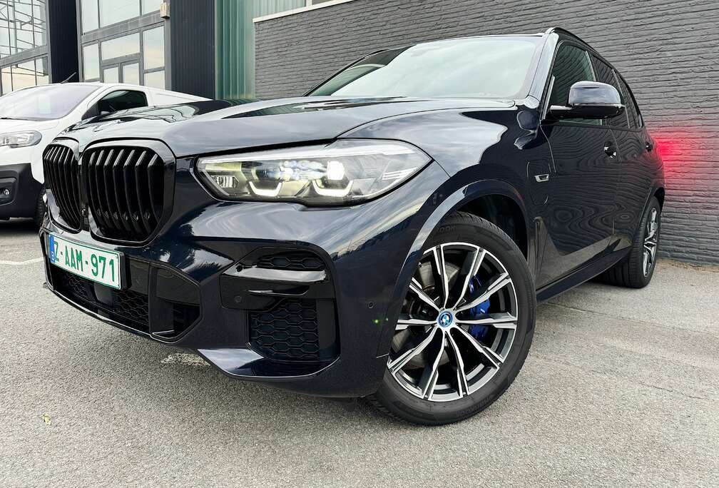 BMW 3.0AS xDrive45e M Pack/HUD/DAPro/Pano/Heat pack