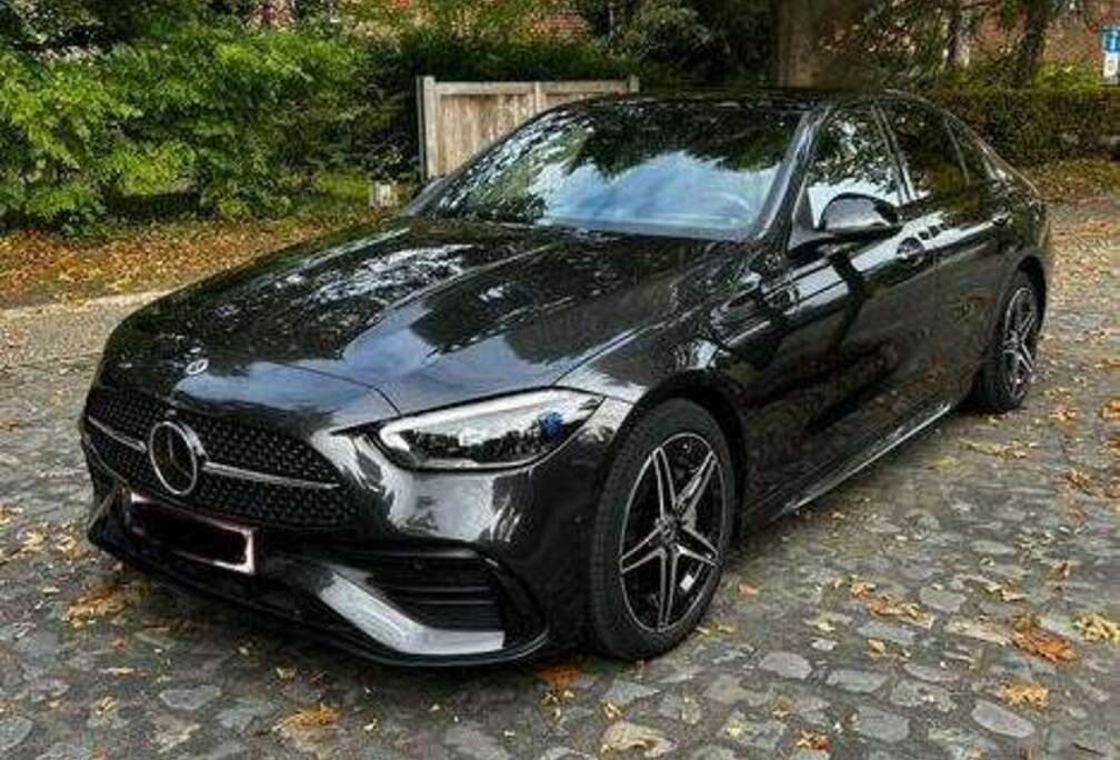 Mercedes-Benz C 300 e 9G-TRONIC AMG Line