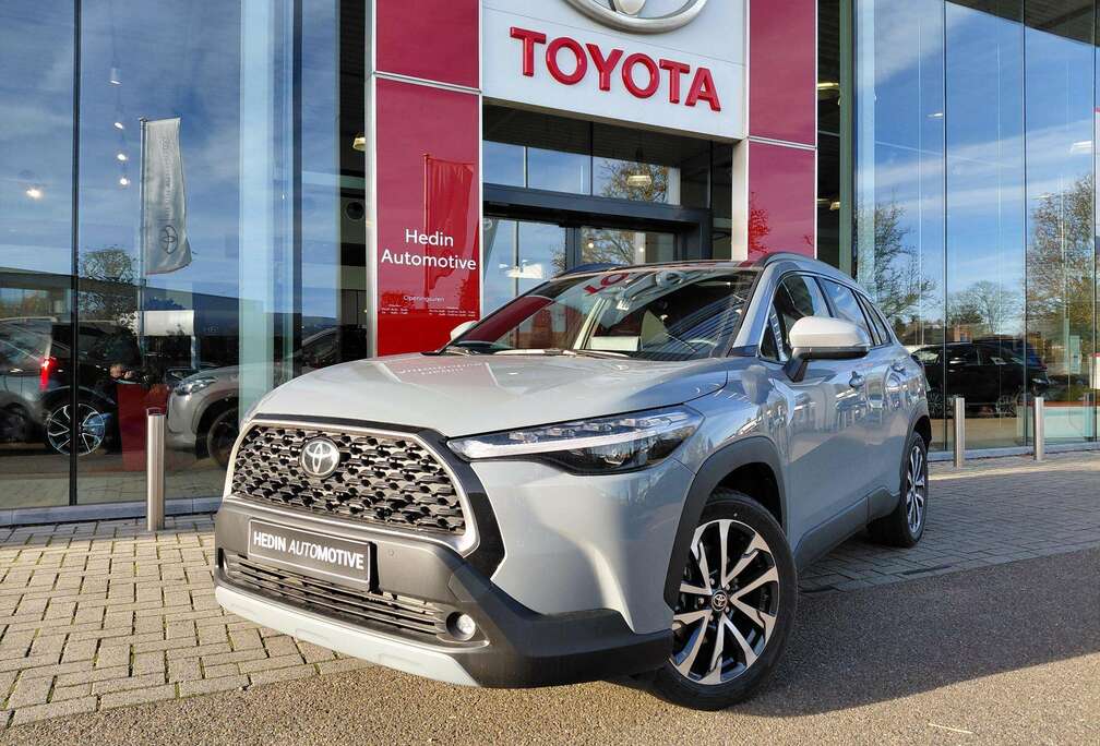 Toyota 1.8 Hybrid Style