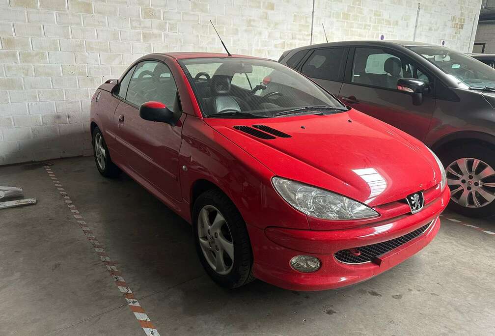 Peugeot 1.6I CABRIO  164.780 KM.  BJ. 2006