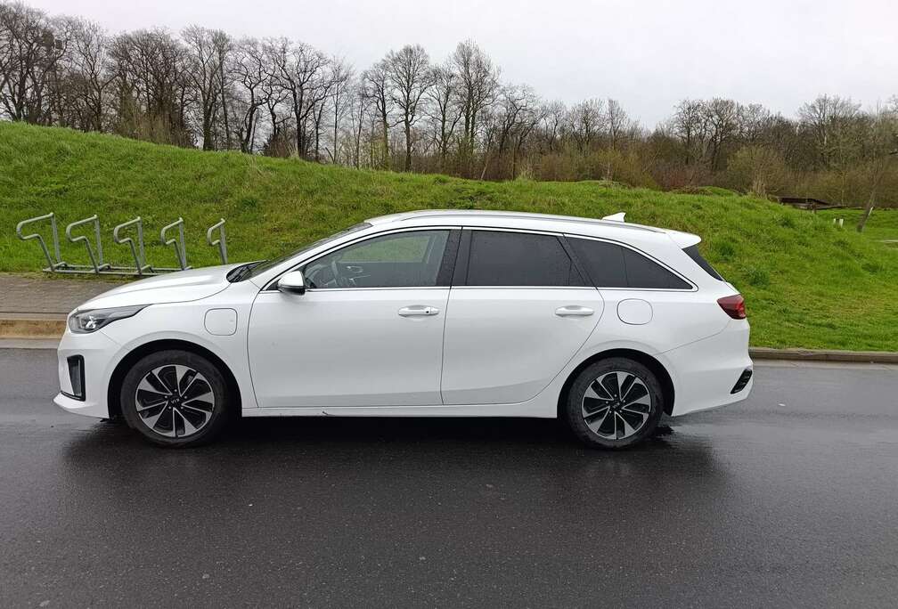 Kia Cee\'d SW 1.6i EX