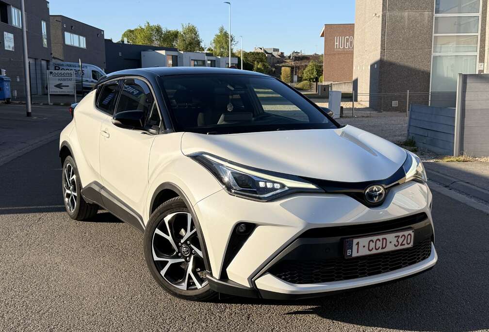 Toyota Hybrid 1.8i VVT-i C-Hic Mono-Tone E-CVT