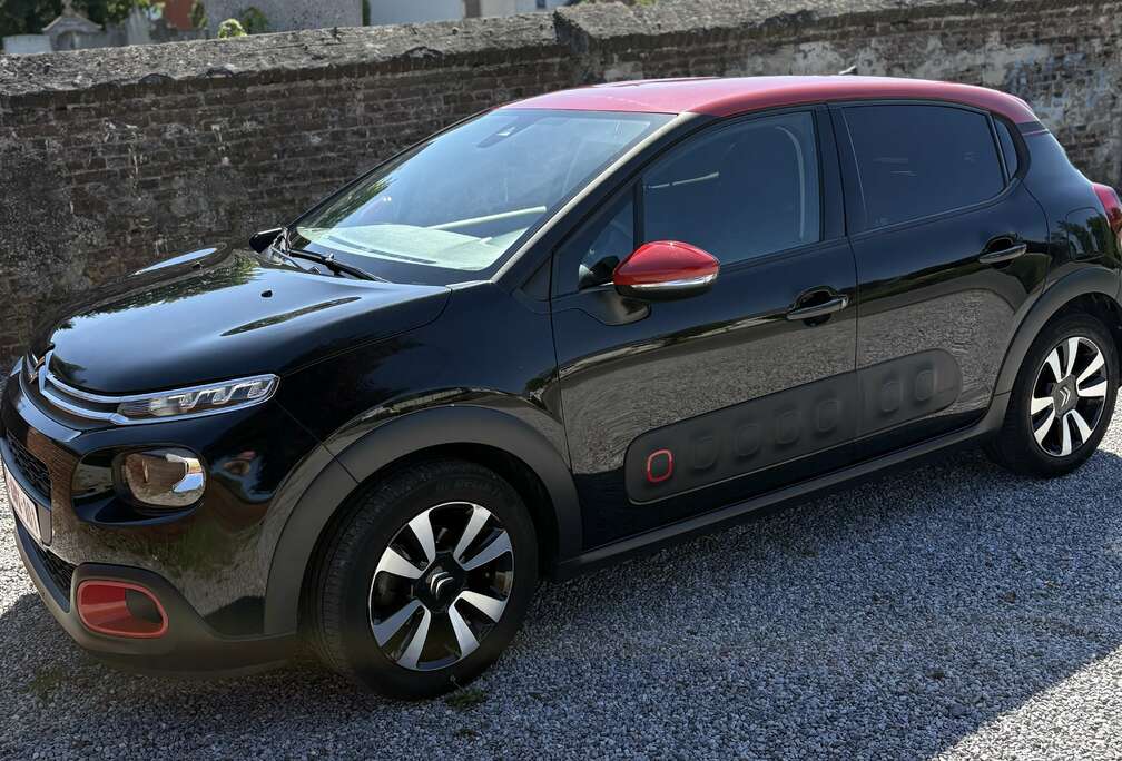 Citroen 1.2 110ch Automatique essence  Noir/Toit rouge