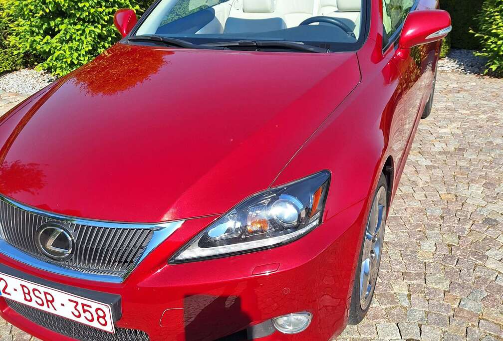 Lexus IS-C 250C Luxury Pack