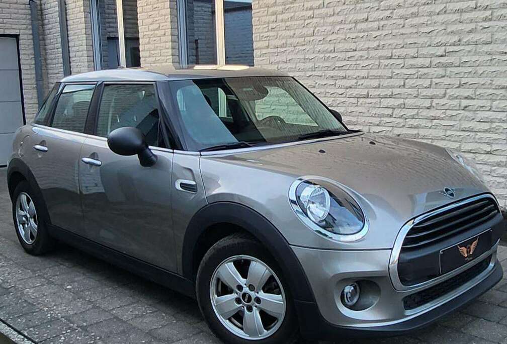 MINI 1.5i Automaat Benzine / 75KW - Navi - Garantie