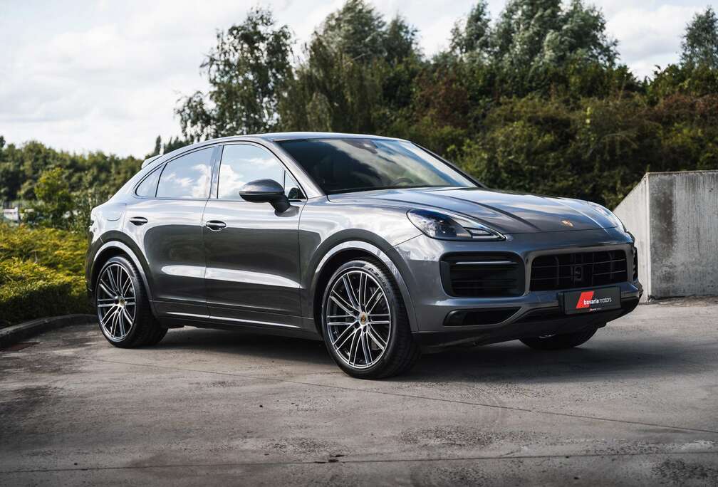 Porsche S Coupé / BOSE / Pano / Sport Exhaust / Chrono