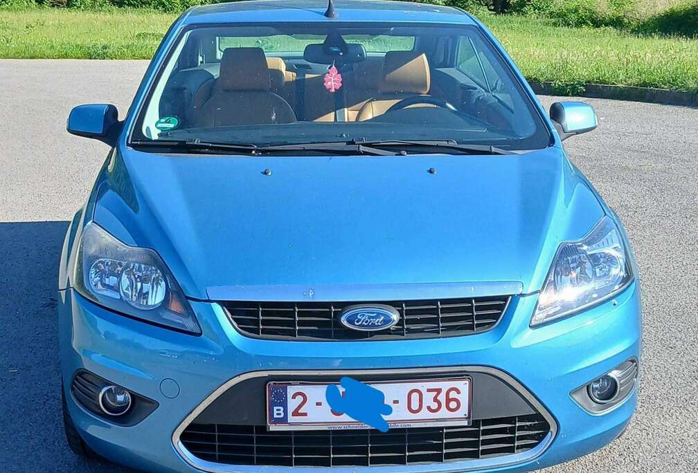 Ford Focus CC 2.0i Titanium