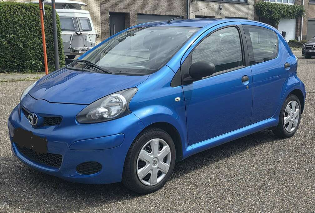 Toyota 1.0i VVT-i 1ER PROPRIETAIRE PRETE A IMMATRICULER