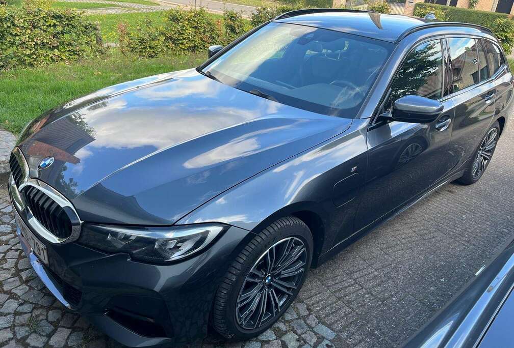BMW 330e Touring Aut. M Sport