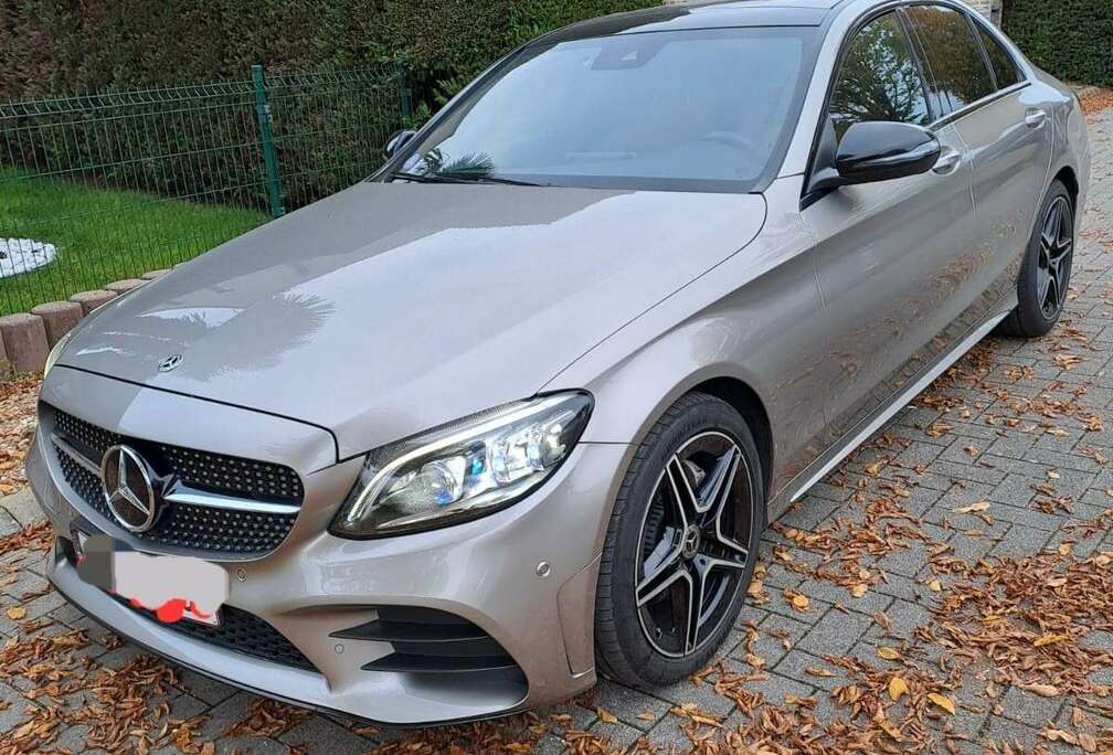 Mercedes-Benz 9G-TRONIC AMG Line