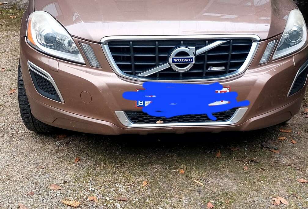 Volvo XC60 2.4 D DRIVe R-design