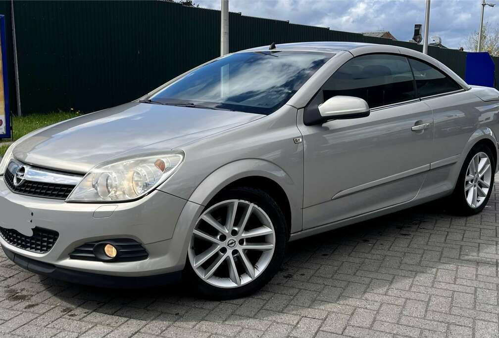 Opel GTC 1.6i Cosmo