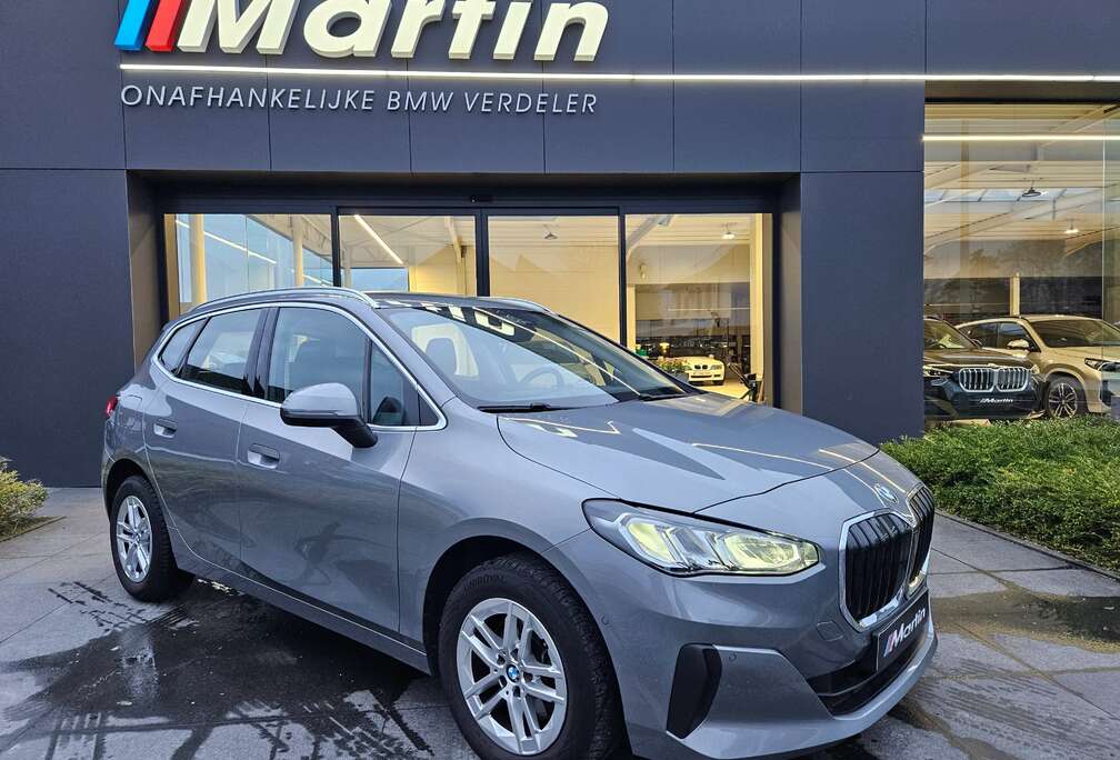 BMW 218i Active Tourer Automaat PDC/ Camera/ Widescree