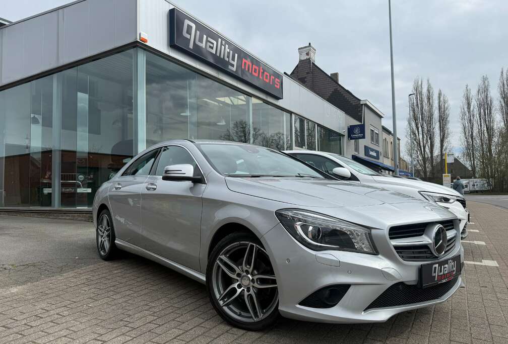 Mercedes-Benz CLA 180 - AUTOMAAT - AMG VELGEN - PERFECT CONDITION